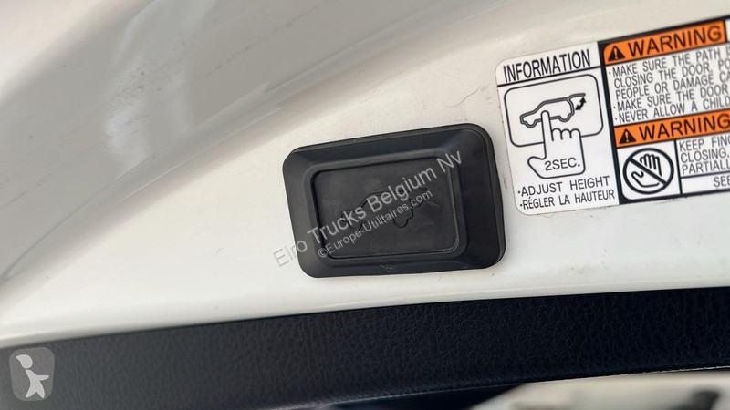 Toyota (HYBRID / AUTOMATIC GEARBOX / BOITE AUTO...
