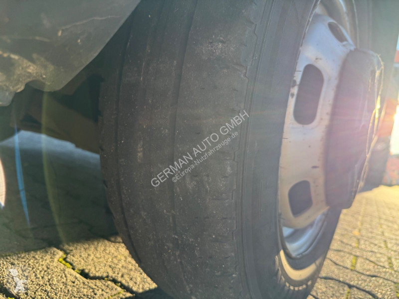 Furgoneta Iveco 35C15 3,0L Koffer LBW 750kg...