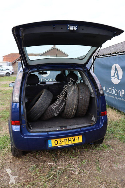 Véhicule utilitaire Opel