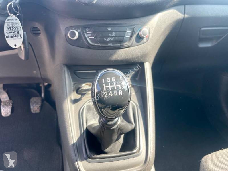 Furgoneta Ford