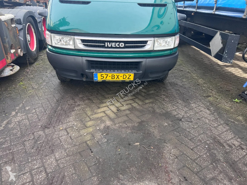 Véhicule utilitaire Iveco 40 C17 + VELDHUIZEN...