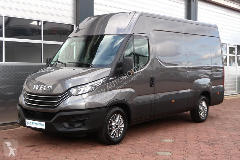 Bedrijfswagen Iveco 35S18HV 3.0 L2H2 BPM VRIJ/...
