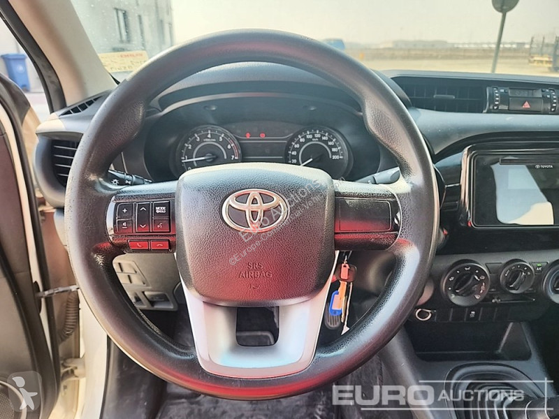 Véhicule utilitaire Toyota Hilux