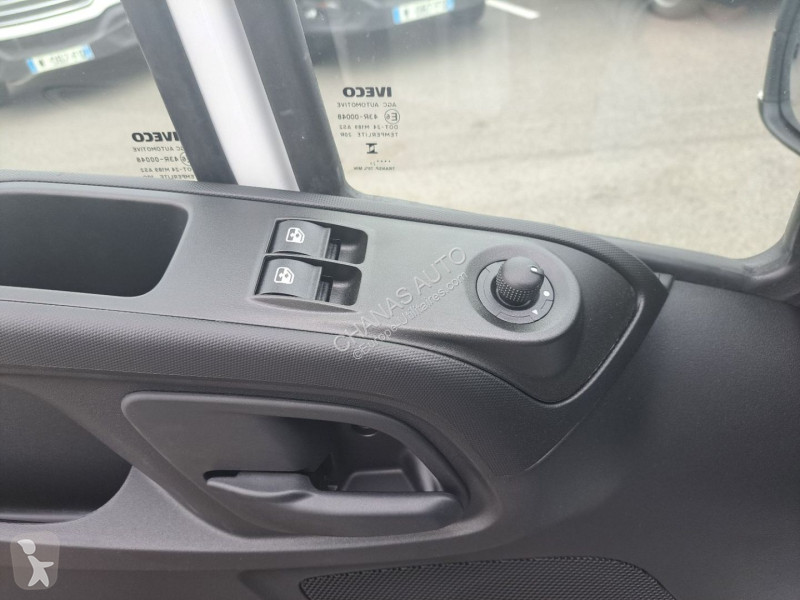 Autoutilitară Iveco 35C18 180CV 3L MIXTE HAYON...
