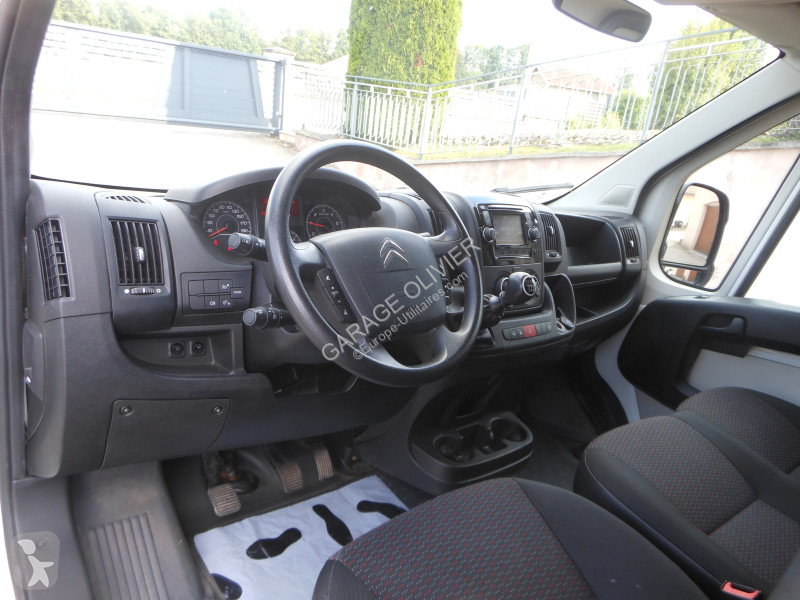 Véhicule utilitaire Citroën 30 L1H1 2.0 Bluehdi...
