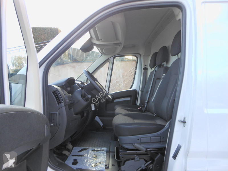 Bedrijfswagen Peugeot 333 L2H2 2.2 Bluehdi 140...