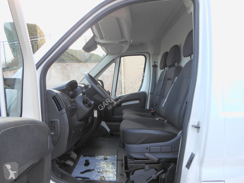 Autoutilitară Peugeot 435 L4H2 2.2 Bluehdi 140...