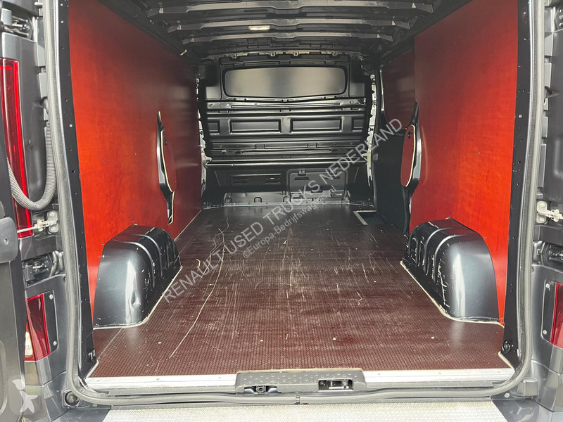 Autoutilitară Renault RED 2.0 DCI 170 pk L2 H1...