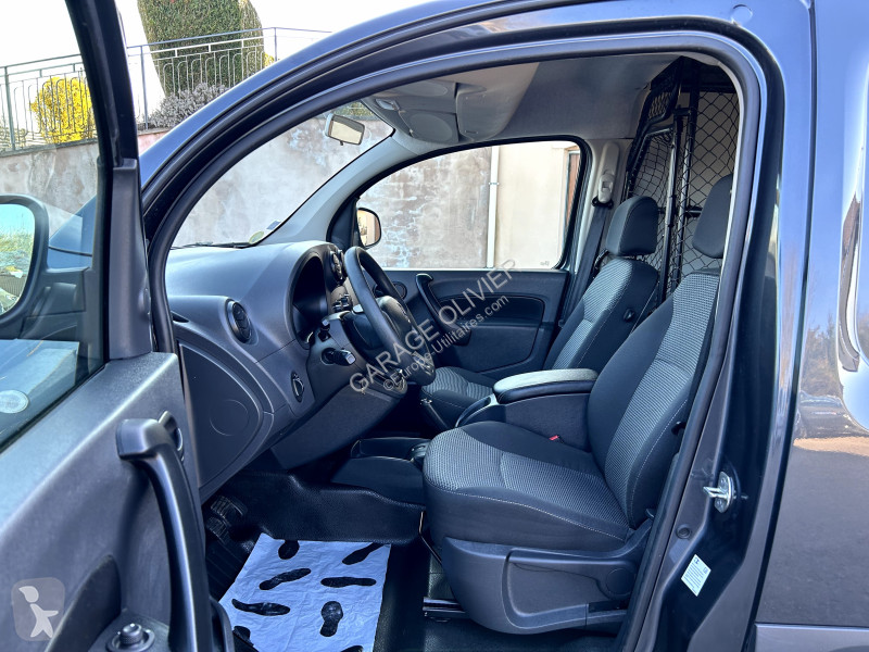 Véhicule utilitaire Mercedes Compact 109 1.5...