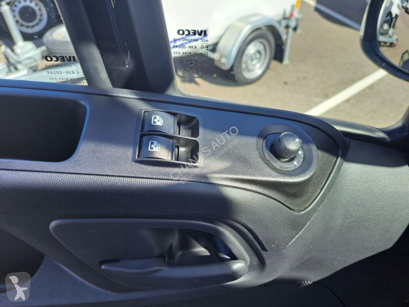 Furgoneta Iveco 35S18 A8 180CV 3L REHAUSSABLE...
