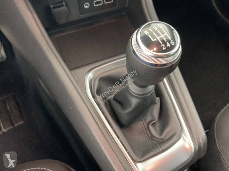 Autoutilitară Renault Captur TCe 90