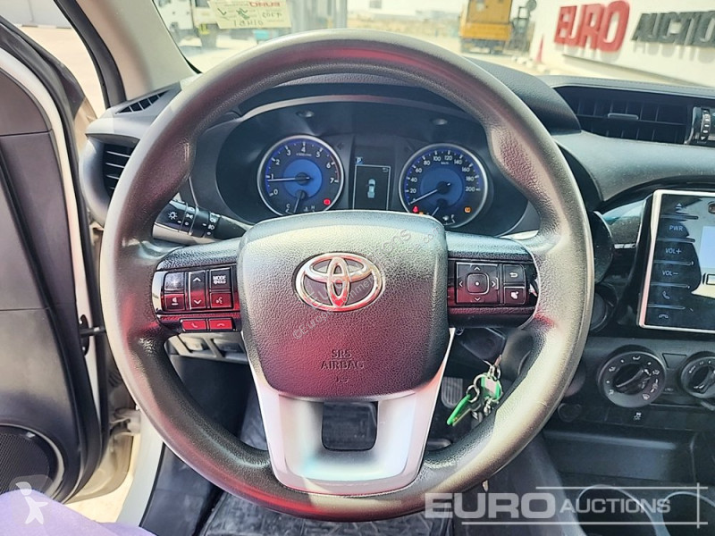 Véhicule utilitaire Toyota Hilux