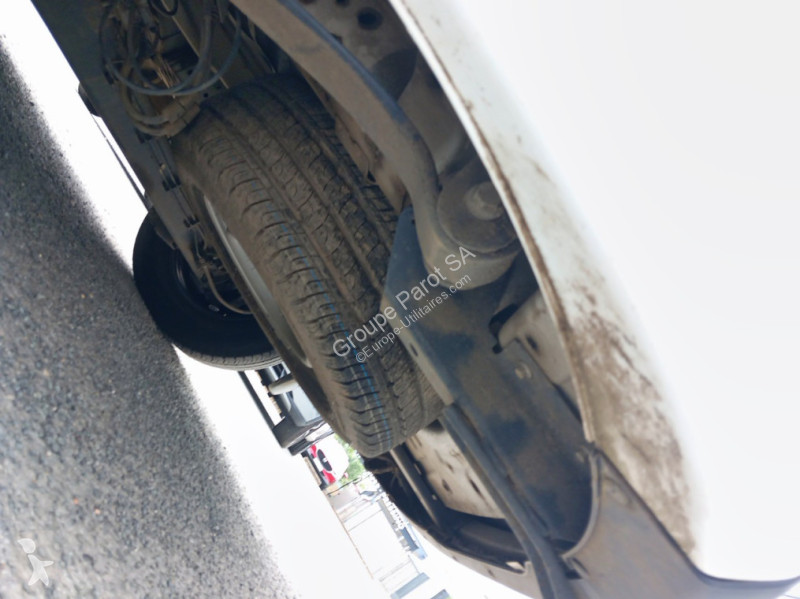 Véhicule utilitaire Ford 300 L2H1 2.0 EcoBlue...