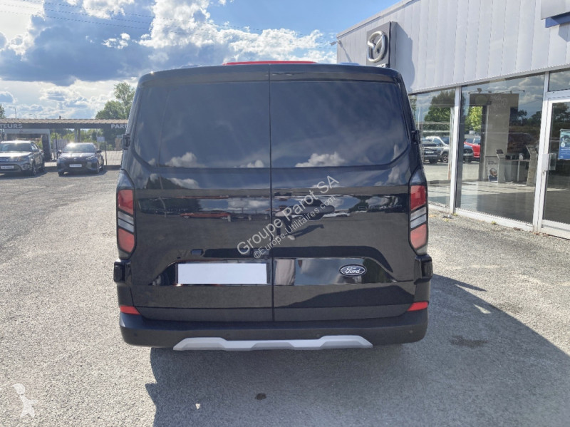 Véhicule utilitaire Ford 320 L1H1 2.0 EcoBlue...