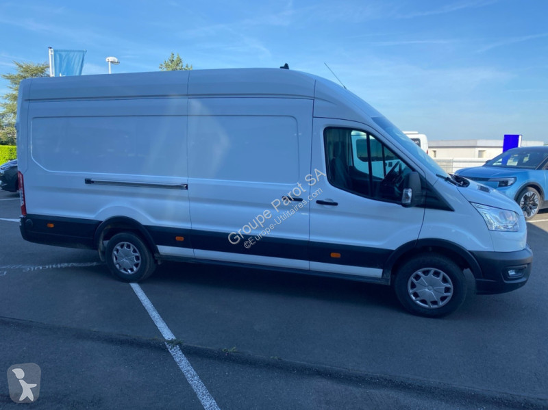 Véhicule utilitaire Ford P350 L4H3 2.0 EcoBlue...