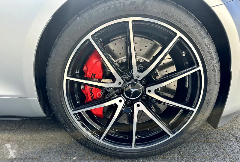 Furgoneta Mercedes S / V8 4.0 L Biturbo (M178)...