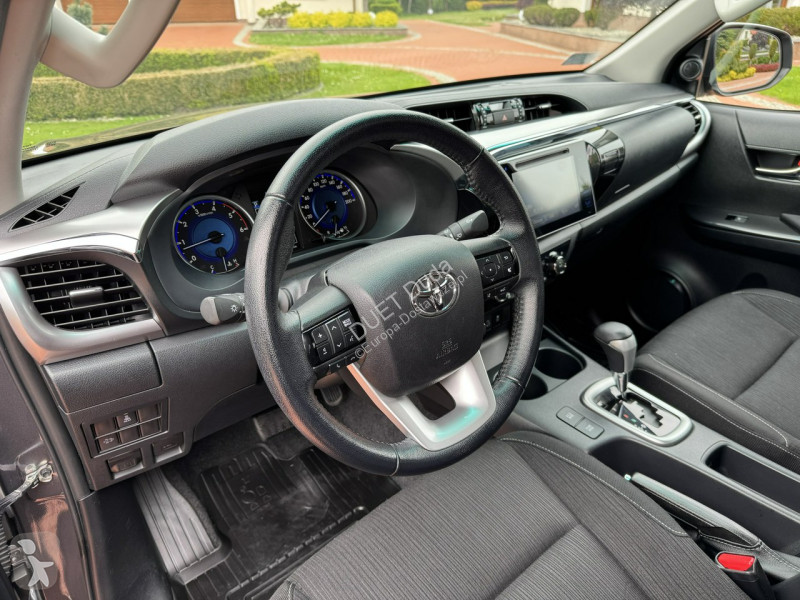 Autoutilitară Toyota Hilux