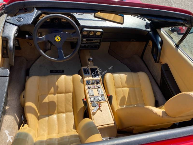 Autoutilitară Ferrari