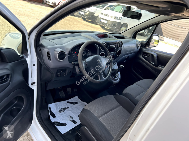 Peugeot Standard 1.6 Bluehdi 100 Premium van
