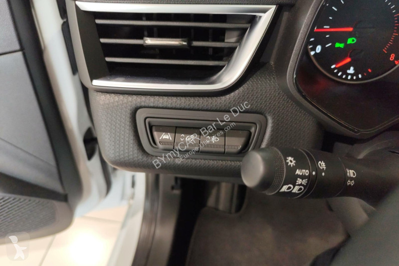 Veicolo commerciale Renault Clio TCe 90