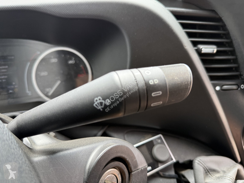 Nyttofordon Iveco 35C18 3.0 L2H2 Airco Cruise...