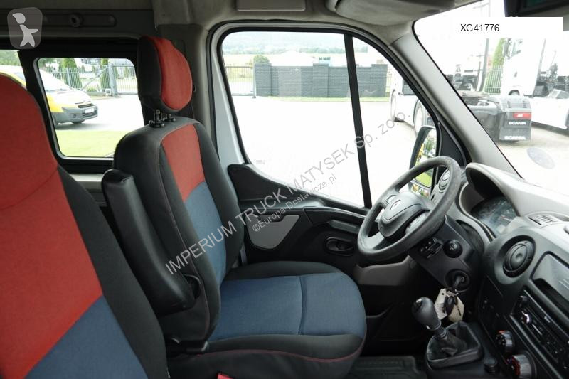 Furgoneta Renault MASTER / 6 osób / MANUAL / L2...