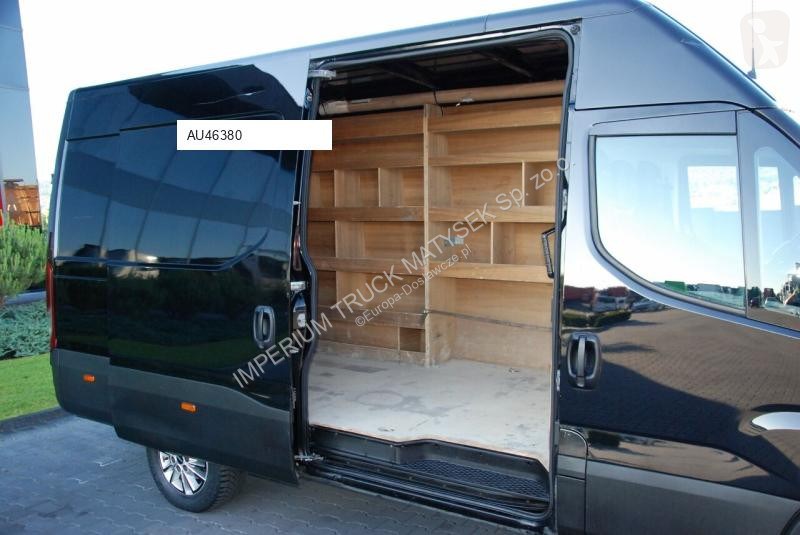 Užitkové vozidlo Iveco DAILY 35-180