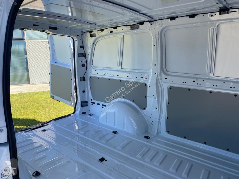 Véhicule utilitaire Mercedes Furgone