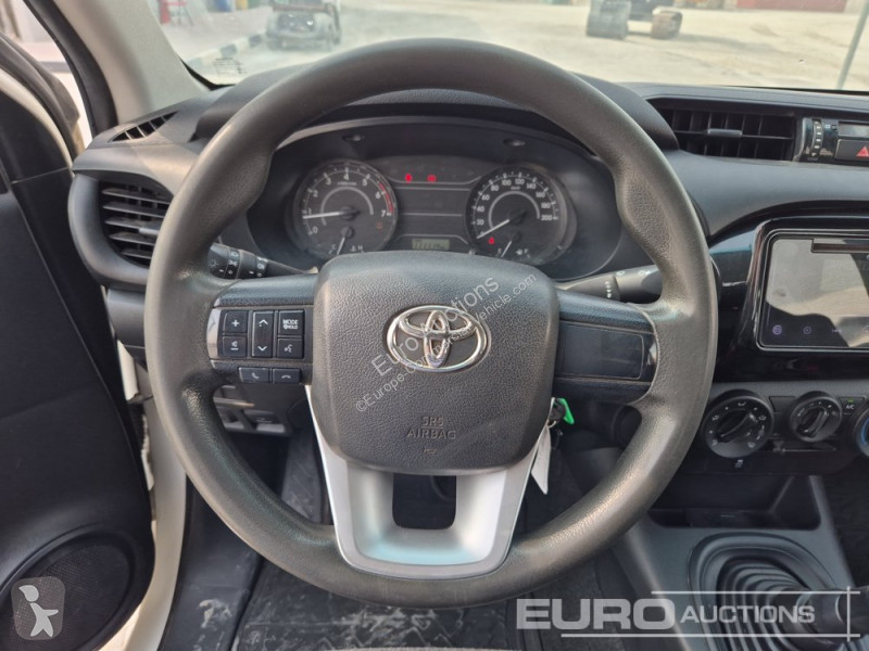 Véhicule utilitaire Toyota Hilux