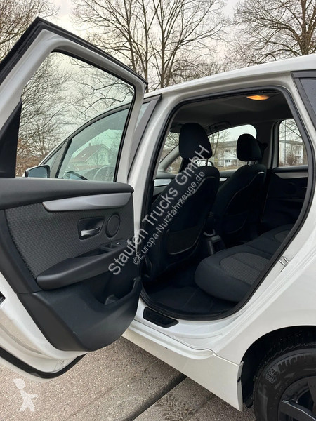 Nyttofordon BMW 216i Active...