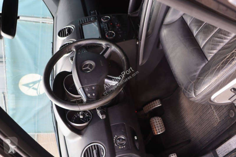 Véhicule utilitaire Mercedes 4 MATIC M-Klasse