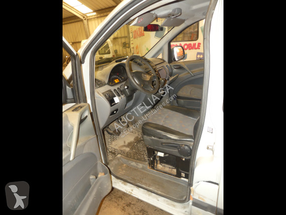 Véhicule utilitaire Mercedes 111 CDI