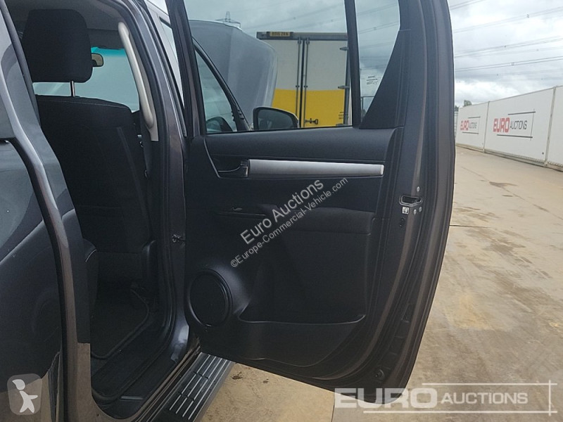 Furgoneta Toyota Hilux