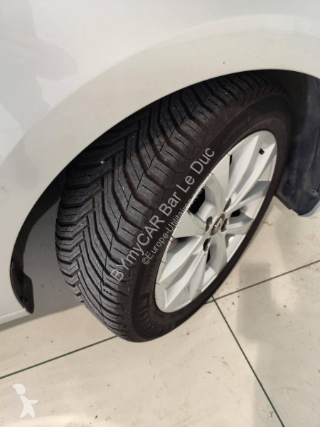 Veicolo commerciale Renault Clio TCe 100 GPL - 21