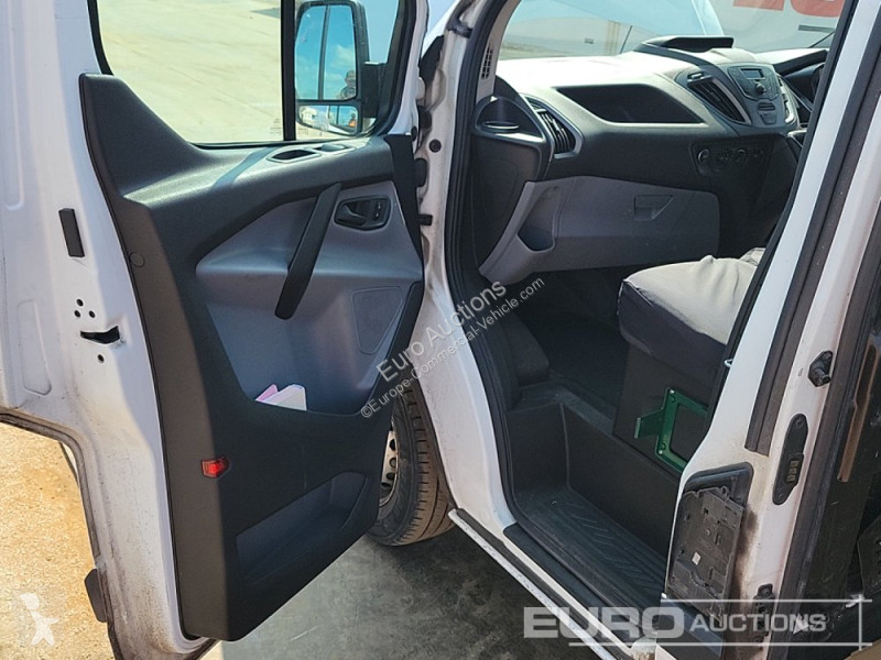 Autoutilitară Ford 270