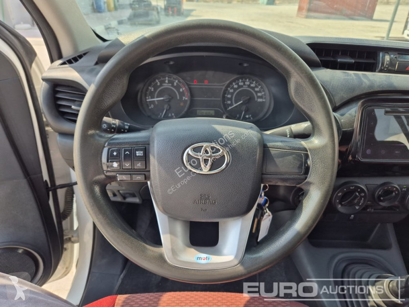 Veicolo commerciale Toyota Hilux DLX