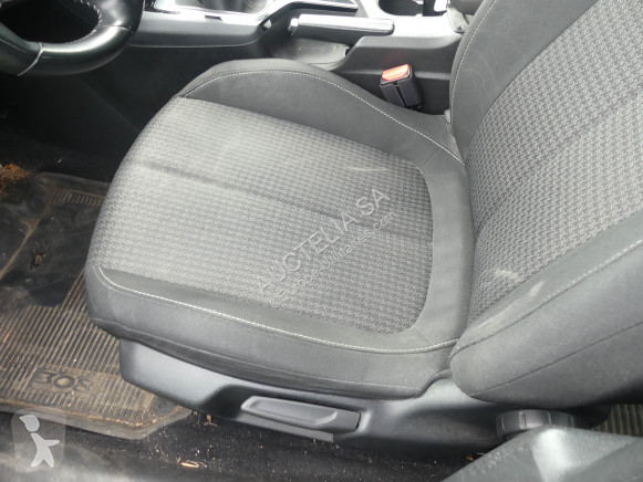 Autoutilitară Peugeot 308