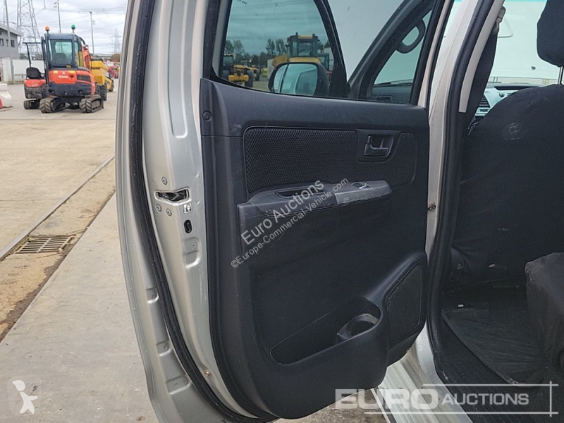 Furgoneta Toyota Hilux