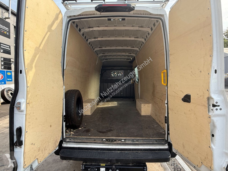 Veicolo commerciale Iveco Iveco 35S14...