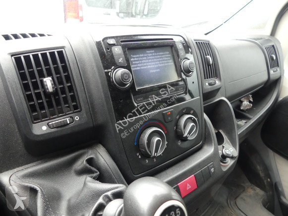 Autoutilitară Peugeot