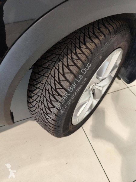 Autoutilitară Renault Captur TCe 140 - 21