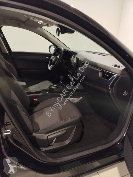 Autoutilitară Renault Arkana mild hybrid 140...
