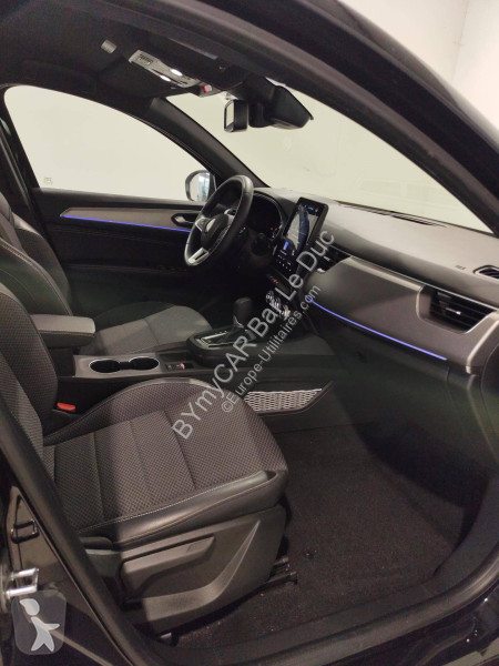 Autoutilitară Renault Arkana mild hybrid 140...