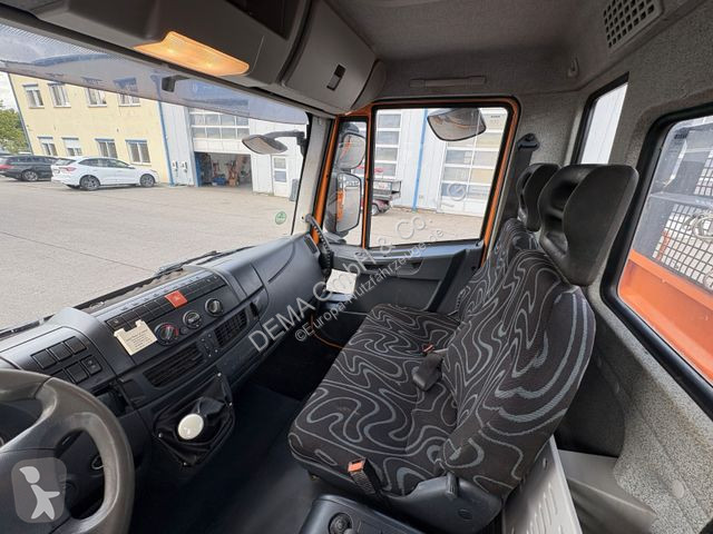 Véhicule utilitaire Iveco...
