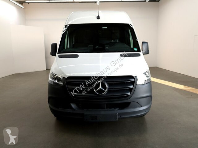 Užitkové vozidlo Mercedes 317...