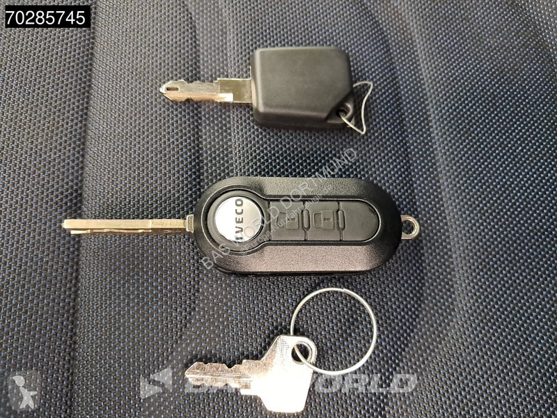 Nyttofordon Iveco 35C16 3.0L 160PS Koffer...