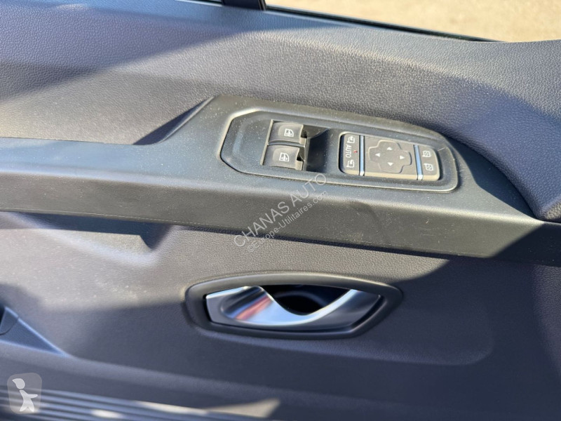 Véhicule utilitaire Renault CA L2H1 3T BLUE DCI...