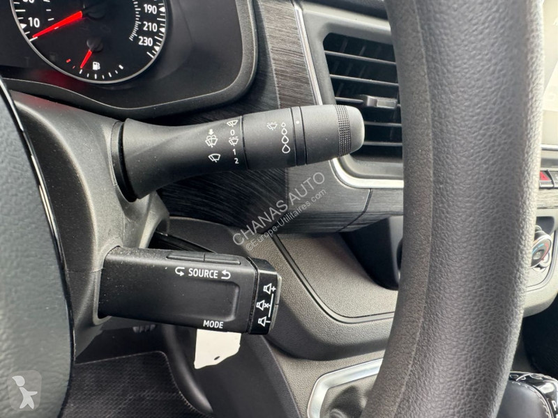 عربة نفعية Renault 2.0 BLUE DCI 150 EDC