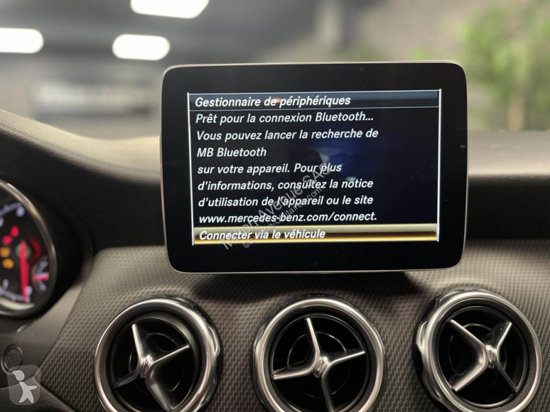 عربة نفعية Mercedes GLA 180  Inspiration