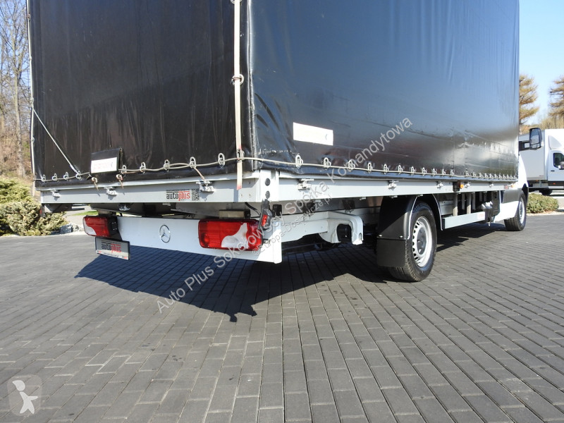 عربة نفعية Mercedes 23S18 DAILY